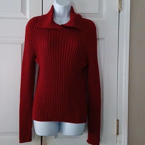 Banana Republic Factory Store deep red ribbed casual sweater Sz M NWOT - Picture 1 of 5